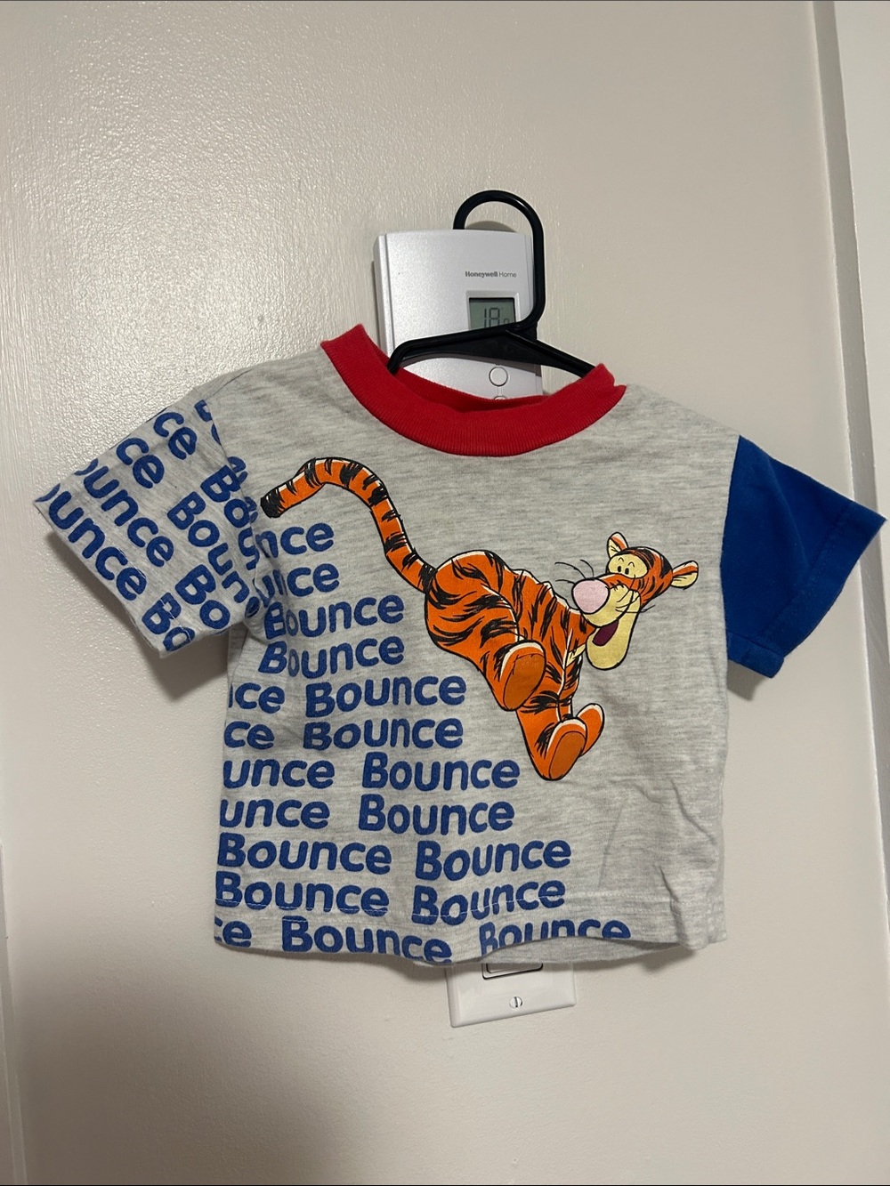 Vintage Tigger 'Bounce' Short Sleeve Tee - Gray, Blue & Red